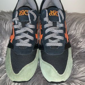 Retro-Inspired Gel-Lique Unisex ASICS-NEVER WORN!